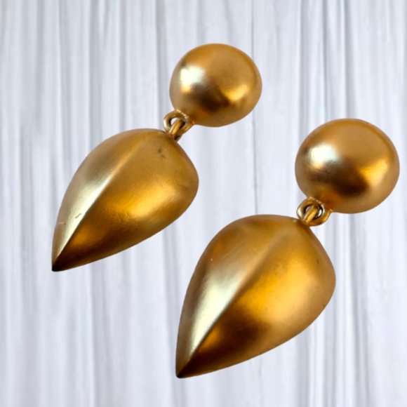 Givenchy Paris New York Earrings Gold Tone Brushed Drop Dangle Post Signed - Picture 8 of 14